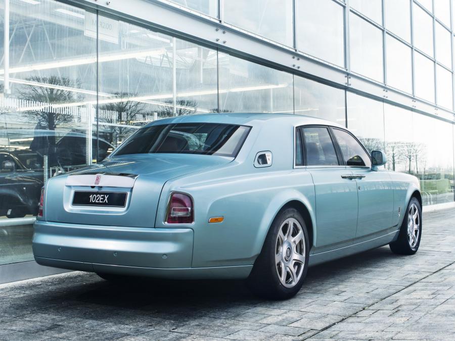  Rolls-Royce 102EX Electric Concept 2011 года  (фото 10 из 16)